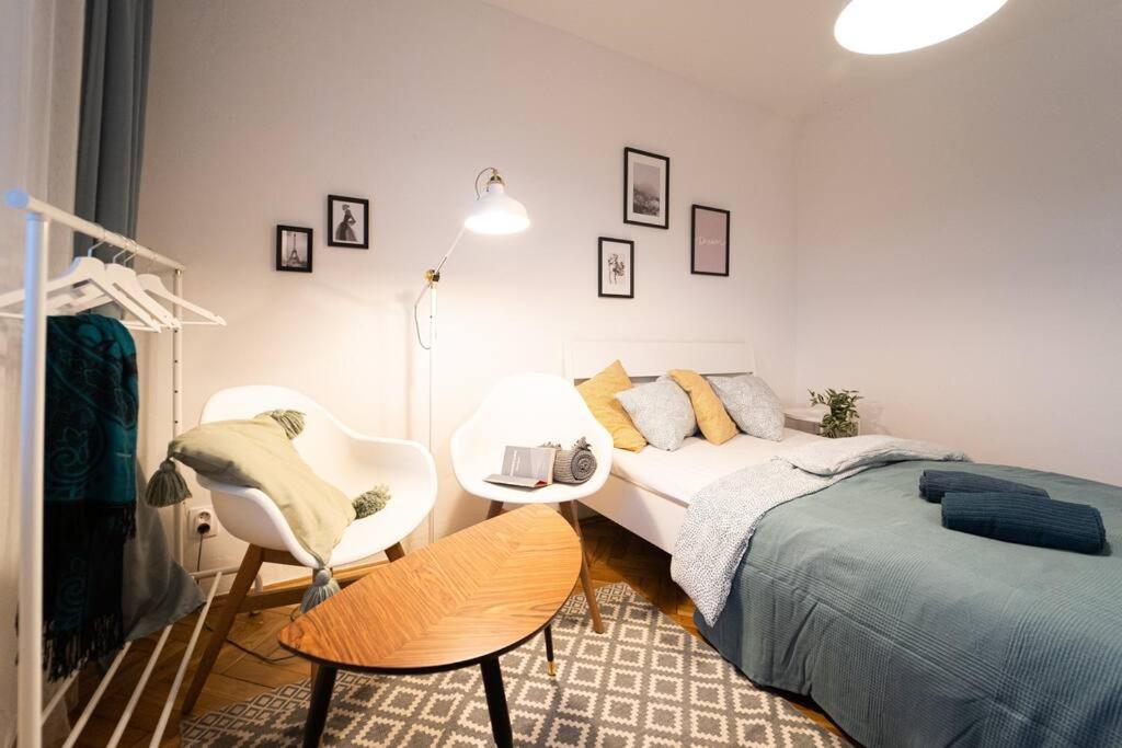 Mini Studio In Masaryk Quarter - Brno Apartamento Exterior foto
